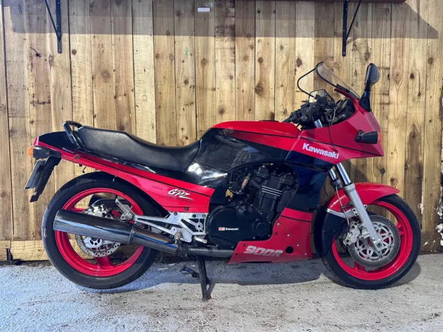 1990 Kawasaki GPZ 900 R, Top gun