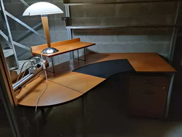 Bureau d'angle bois/métal + bloc tiroir + étagère et lampe