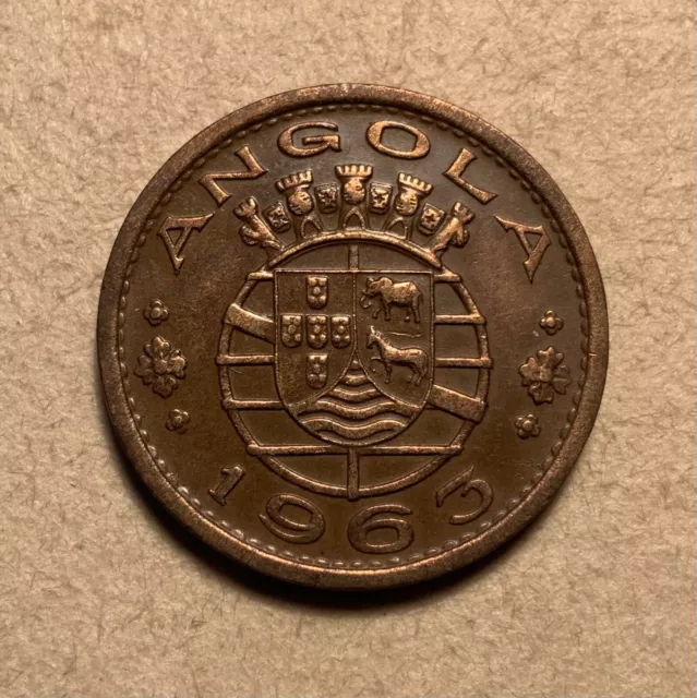 1963 Angola 1 Escudo - high grade