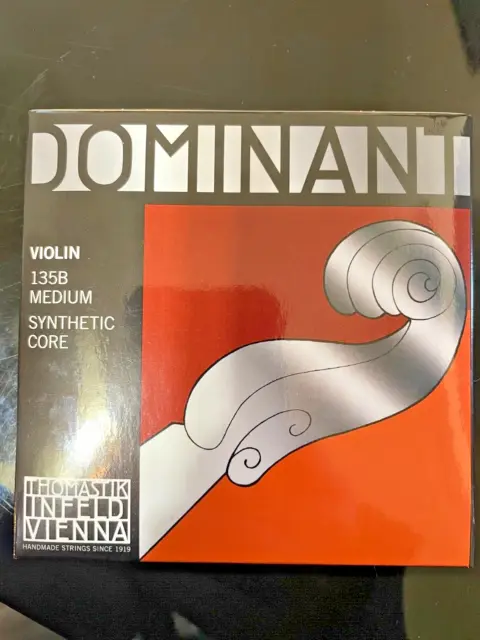 Thomastik-Infeld Dominant Violin String Set - 4/4 Size