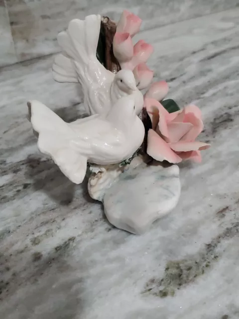 Capodimonte Italy Porcelain White Doves Pink Flowers Centerpiece Collectible VTG 2