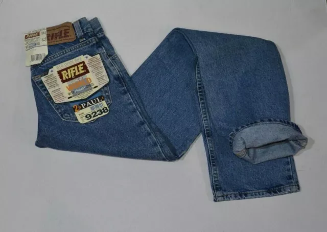 Jeans Rifle colore chiaro , modello uomo , chiusura bottone gamba diritta