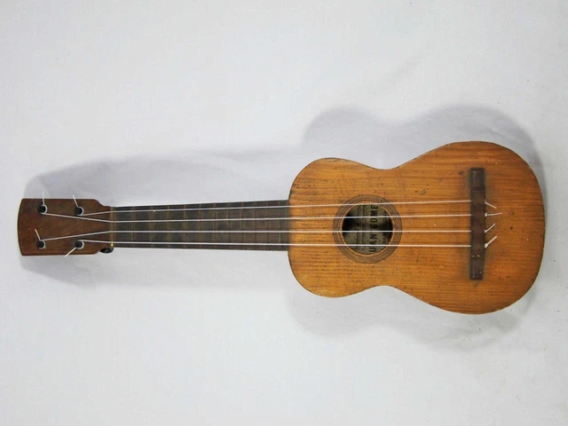 JUAN GOMEZ BARCELONA UKULELE Circa 1920 spanish guitar