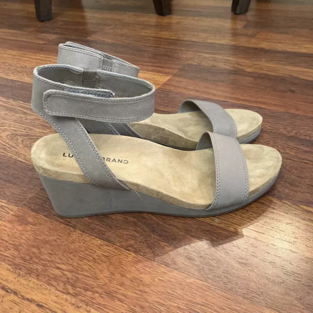 Lucky brand Women's LP-Kanoa sandals Size 9,5 M Tan Wedge shoes heels Excellent