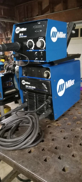 Miller XMT 304 CC/CV Multiprocess  w 22a wirefeeder/Bernard Gun 10 IN Stk!Mint