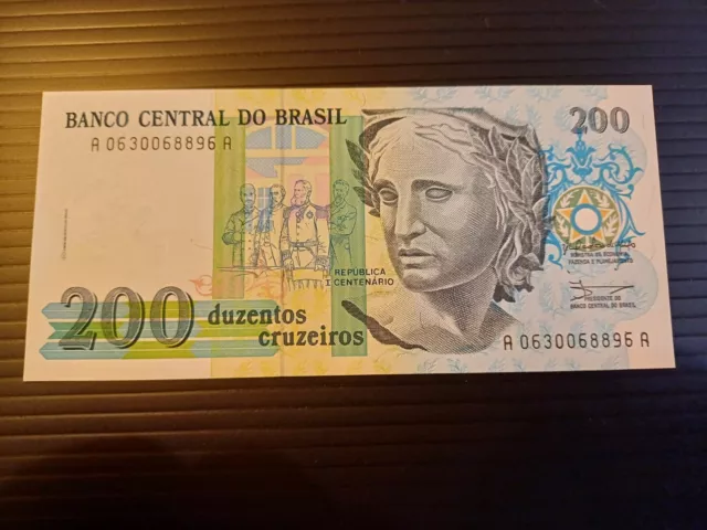 BRAZIL 200 Cruzeiros Banknote (P-229) 1990 MINT UNC