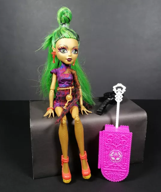 Monster High Jinafire lange Scaris City Frights Puppe bekleidet gebraucht unvollständig LESEN