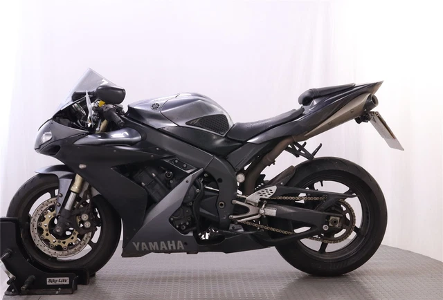 Lot#46674 2005 YAMAHA YZF-R1 -SPARES/REPAIR (NON-STRUCTURAL)