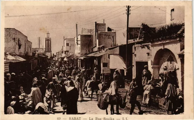CPA AK RABAT - La Rue Souika MOROC (796657)