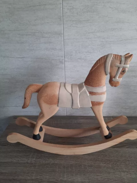 cheval horse a bascule en bois vintage 2