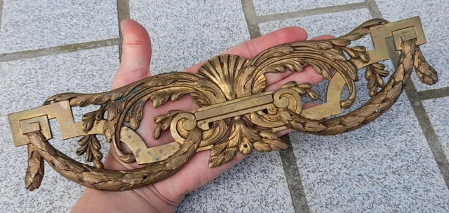 ANCIEN GRAND FRONTON en bronze doré, Poix blin, décor floral, XIXéme