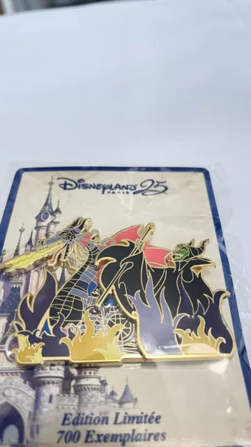 PIN Dragón Maléfique 25 anniversary boat ship Disney Disneyland Paris DLP