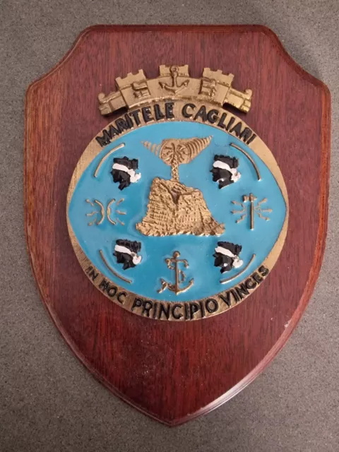 CREST in metallo Maritele Cagliari In Hoc Principio Vinces Sardegna 4 Mori