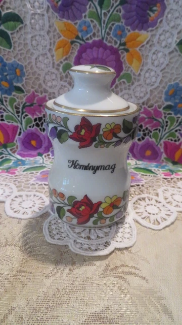 Beautiful Kalocsa Porcelain KOMENYMAG HOLDER