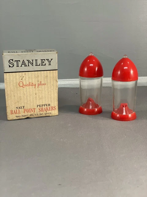 VTG 1950's Red Rocket Ball Point Plastic Salt & Pepper Set Spaceage Kasin Prod