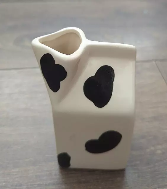 0.25pt Milk Carton Creamer Jug White Black Cow
