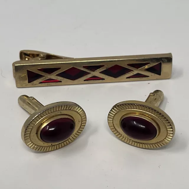 Vintage Anson Men's Tie Clip & Cufflinks Gold Plated Metal And Red Set USA MADE