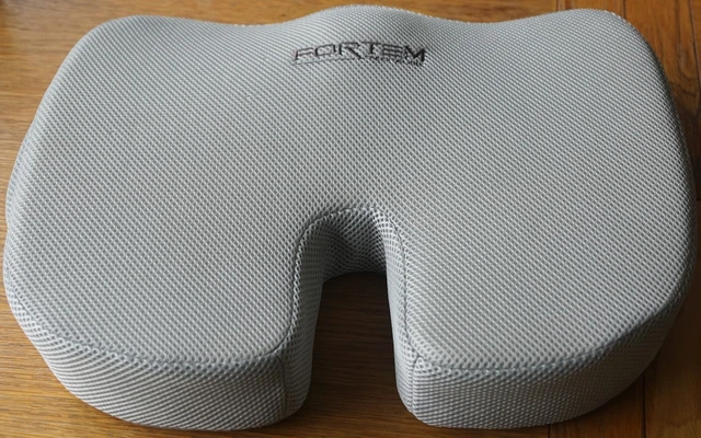 FORTEM Memory Foam Sitzkissen Kissen für Büro, Auto, Rollstuhl grau Netz