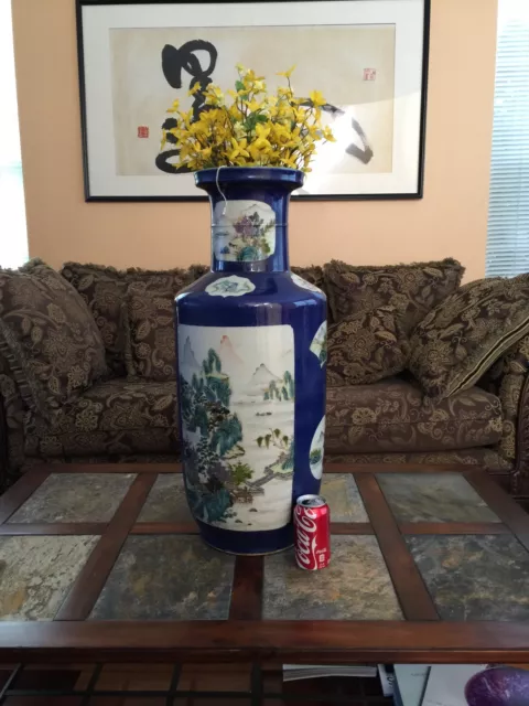 A Very Large and Massive Chinese Qing Powder Blue Porcelain Vase 清代撒蓝大瓶