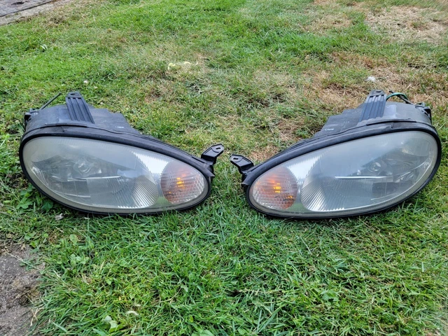 Genuine Mazda MX5 Mk3 RHD Halogen Headlamp - MX5 Parts