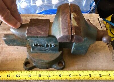 Vintage Littlestown No. 112 Swivel Bench Vise 3.5” Wide Jaws Anvil Cast Iron USA