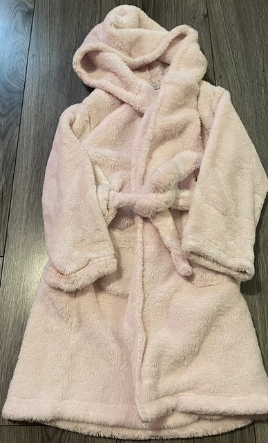 girls clothes bundle age 5-6 years.                         (c12) 9
