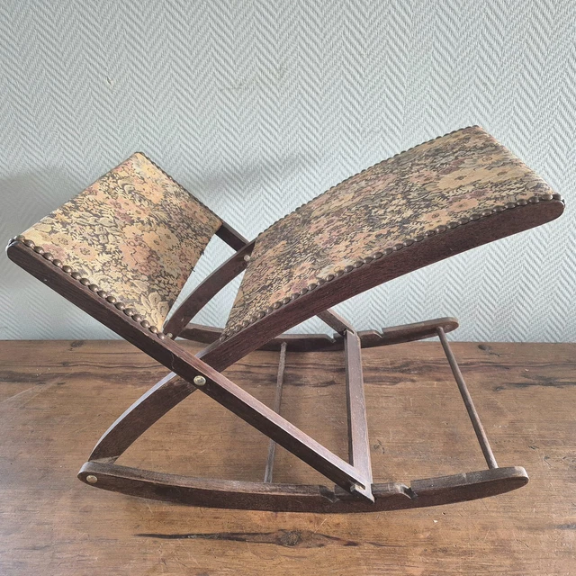 ② Repose Pieds Anciens en Bois Précieux