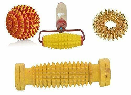 Acupressure Wooden Ball Hand Roller Palm Massager Tools for Body Stress Set Of 4