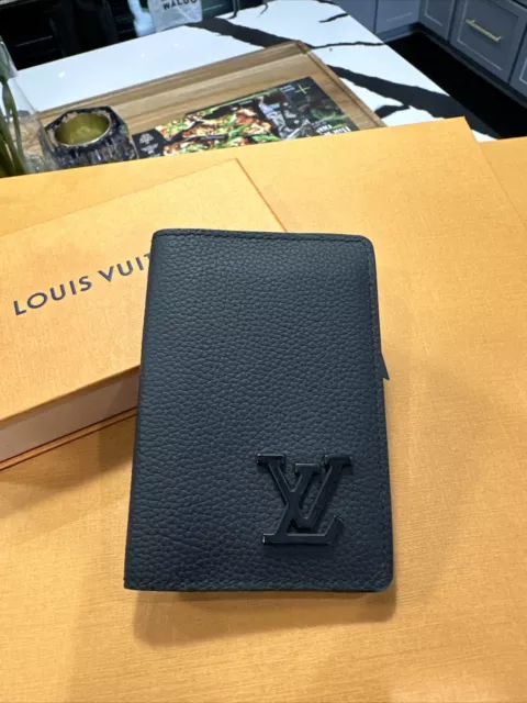 Shop Louis Vuitton AEROGRAM Pocket organizer (ORGANIZER DE POCHE