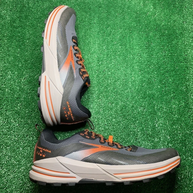 BROOKS CASCADIA 16 GTX Men's Size 12 Trail Running Shoes Black Ebony