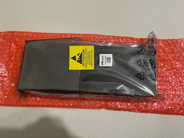 PNY RTX 5000 Ada NVIDIA RTX A5000 32 Go GDDR6 VCNRTX5000ADA-PB pas cher