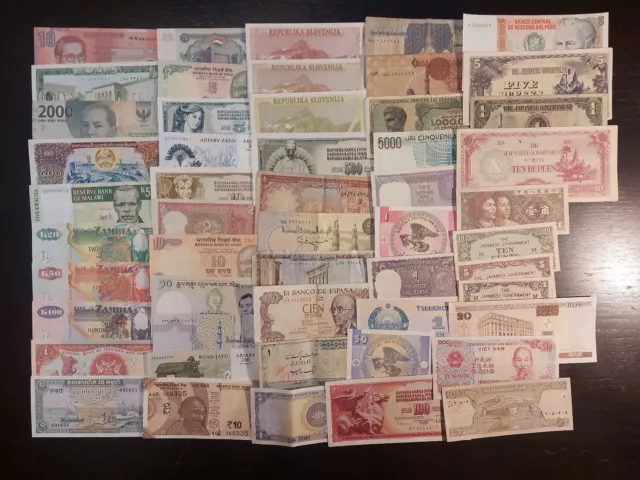 Lot 52 Different World Banknotes (1)!!!!