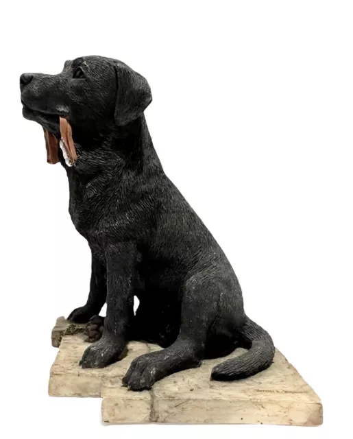 Sherratt and Simpson 5” Black lab Dog Sitting leash in mouth 89064 Figurine T25