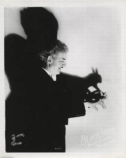 HARRY BLACKSTONE MAKING BUNNY SHADOW (1930s) / Archival Magician Photo Reprint