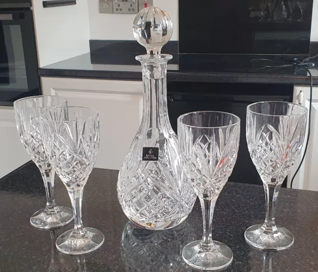 Set of 4 Wine Glasses and Decanter Royal Doulton Crystal