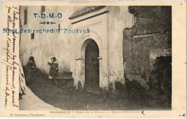 CPA AK MAROC - Marrakech - Porte de la Maison du Docteur Mauchamp (92838)