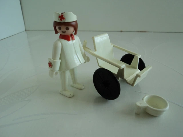 Playmobil Infirmière - Leblon Delienne | File dans ta chambre