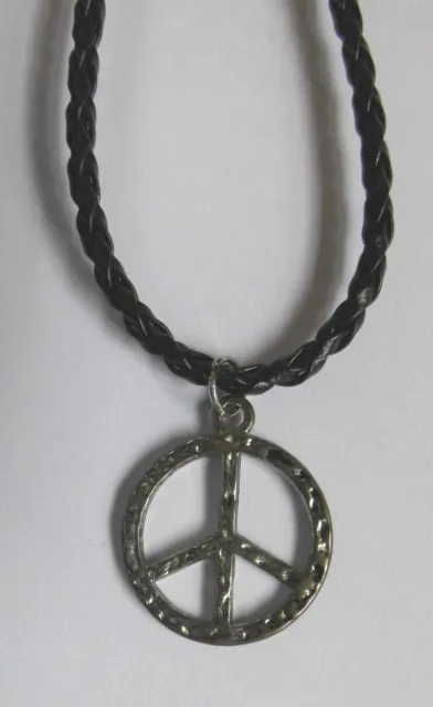 Halskette Necklace Peace Zeichen Pace