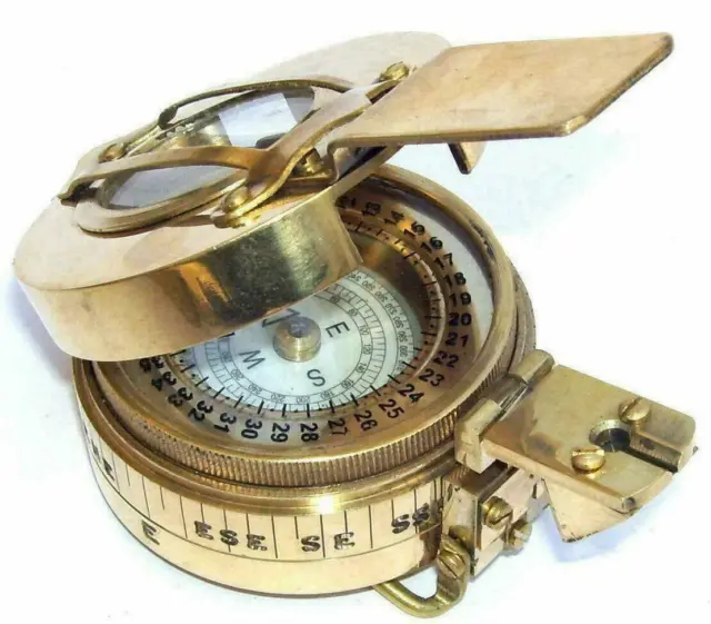 Antik Nautisch Militär Kompass Vintage Glänzend Messing Oberfläche Maritim