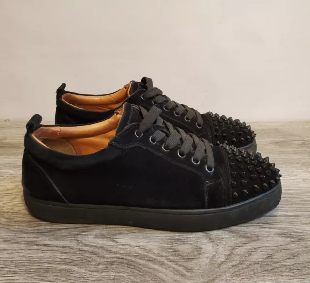 CHRISTIAN LOUBOUTIN - Louis Junior Spikes Black Suede Trainers - Size ...