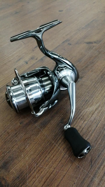DAIWA 22EXIST LT2000S-H EXIST限定ノブ Amazon.com : Daiwa LT2000S-H 22 Igujisto Spinning Reel (2022