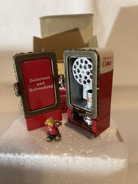 Boyds Treasure Box Coke Machine with Fizz ~ 1st Edition Coca Cola Mini Bear