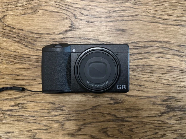Ricoh GR IIIx Compact Digital Camera - Black (26.1mm f/2.8 GR Lens) - 559 Shots 2