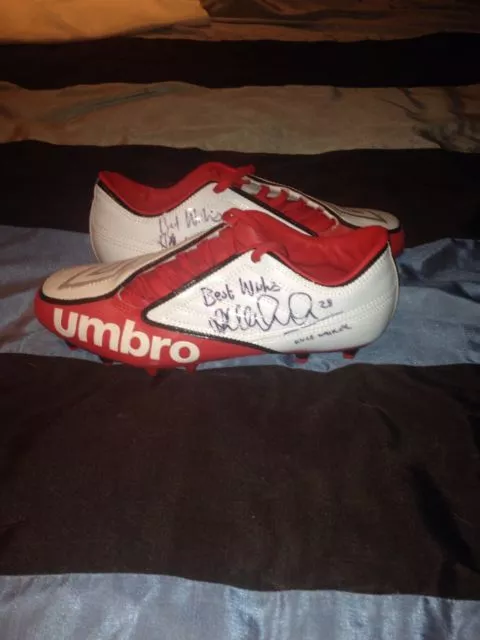 Kyle Walker/Manchester City hand signed Umbro football boots