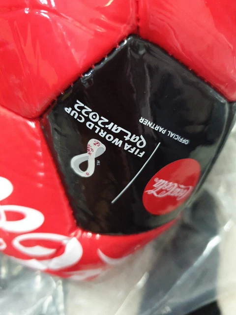 Sweet à capuche Coca Cola coupe du monde football Qatar 2022 taille L