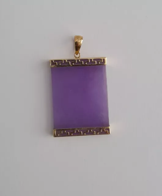 14 Carat Gold, Lavender Jade, Gemstone Pendant. Hallmarked