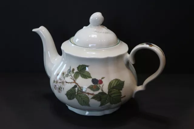 SELTMANN WEIDEN BAVARIA W. Germany Waldbeere Teapot