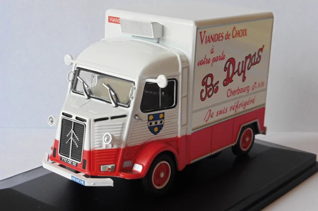IXO - 1:43 - 65 Camiones de Antaño - Catawiki