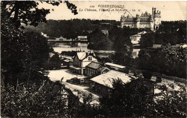 CPA AK PIERREFONDS - Le Chateau L'Etang et la Gare (423265)