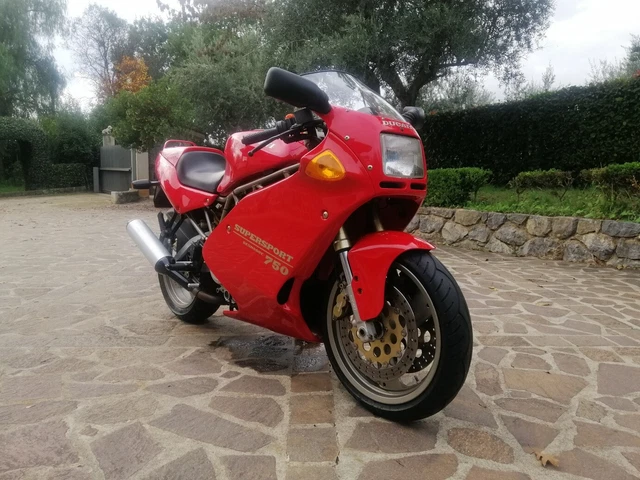 Ducati 750 Super Sport - 1995 - Epoca da collezione Ducati 750 Super Sport - 1995 - Epoca da collezione